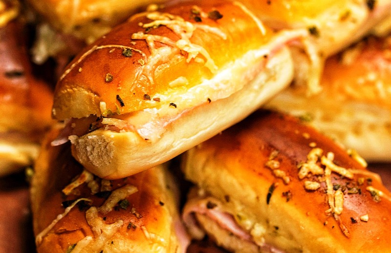 Крцкав печен сендвич кој стана Интернет хит: Закуска за секој дел од денот