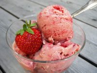 100 посто природен сладолед од три состојки