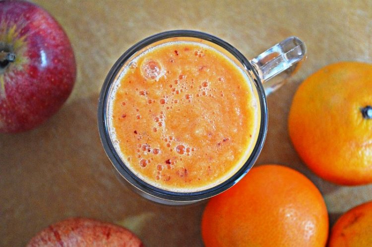 Смути со портокали и кајсии – за ден полн витамини и за топење сало