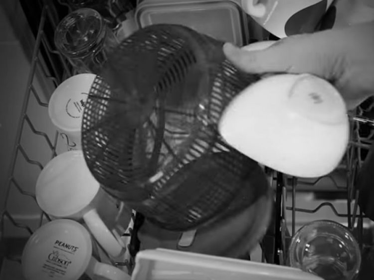 Вака намалете ги сметките – како да заштедите со машината за садови