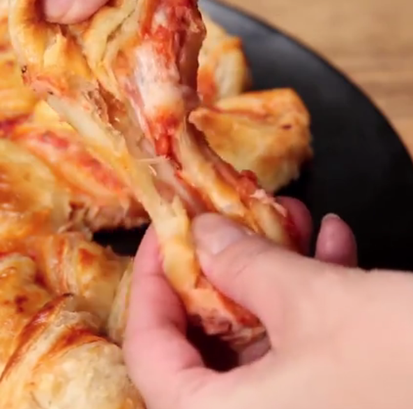 Рецепт за пица кој ги урна рекордите на гледаност: Нема да верувате