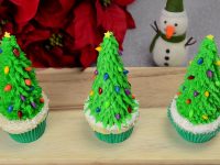 Новогодишни елки-пуслици за десерт – Рецепт кој ќе го зачувате за овој период од годината