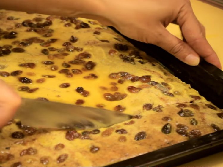 НЕВЕРОЈАТНО ВКУСЕН ПОСЕН КОЛАЧ: Еве како да направите домашен јафа десерт! (ВИДЕО)