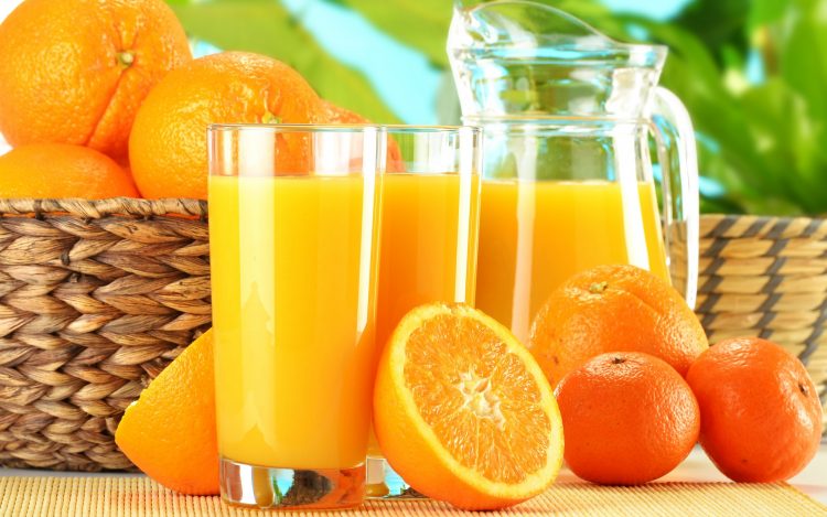 Домашен сок од портокал, подобар од скапите сокови: 7 литри од кило портокали