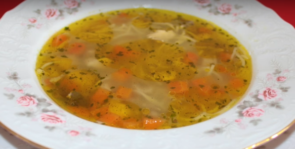 Домашна супа по стар рецепт – здравје во секоја лажица