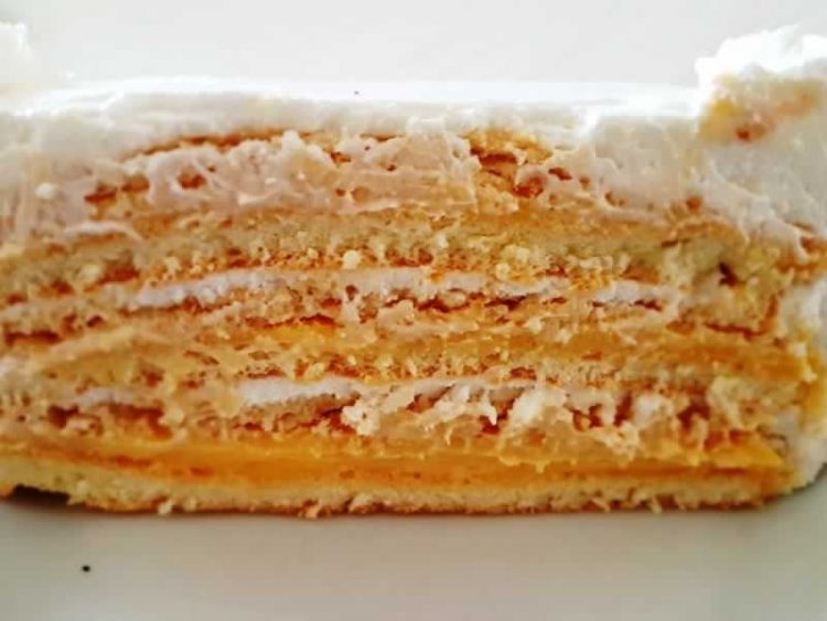 Пандишпан ванила торта