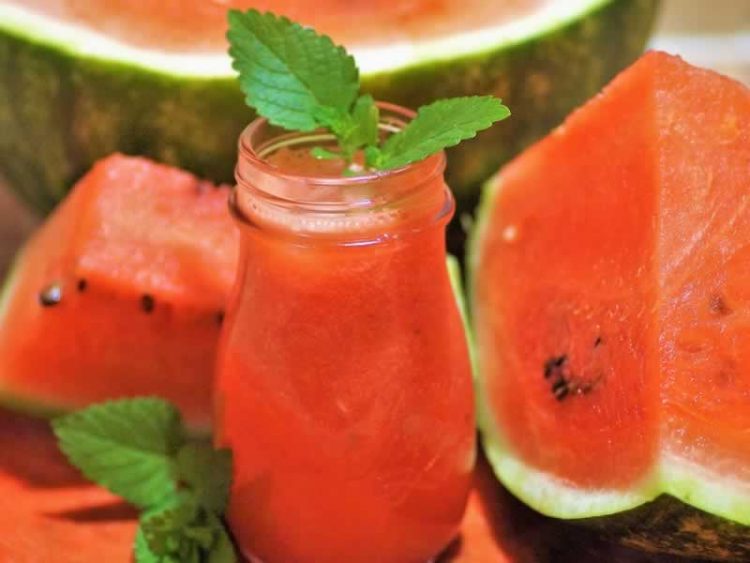Витаминска напивка со лубеница: Освежува и го зајакнува имунитетот!