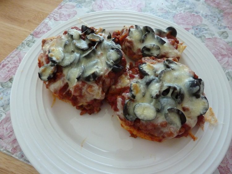 Два вида мафини од една смеса – Пица залаци со неодолива арома
