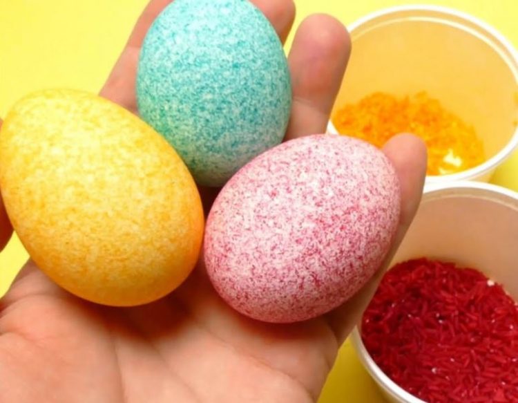 Вака нема да пукнат јајцата при варењето за Велигден – Има мал трик