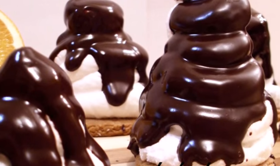 Повкусни се и од еклери: Чоколадни исправени индијанки