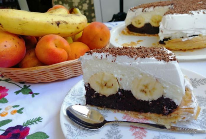 Овошен тарт со банани: Освеувачки вкус кој не се заборава