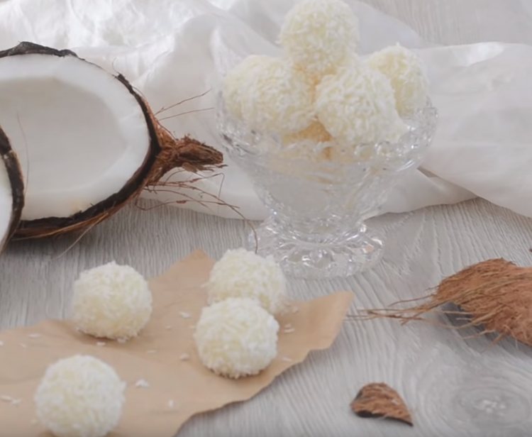 Брз десерт: Вкусни кокос колачи