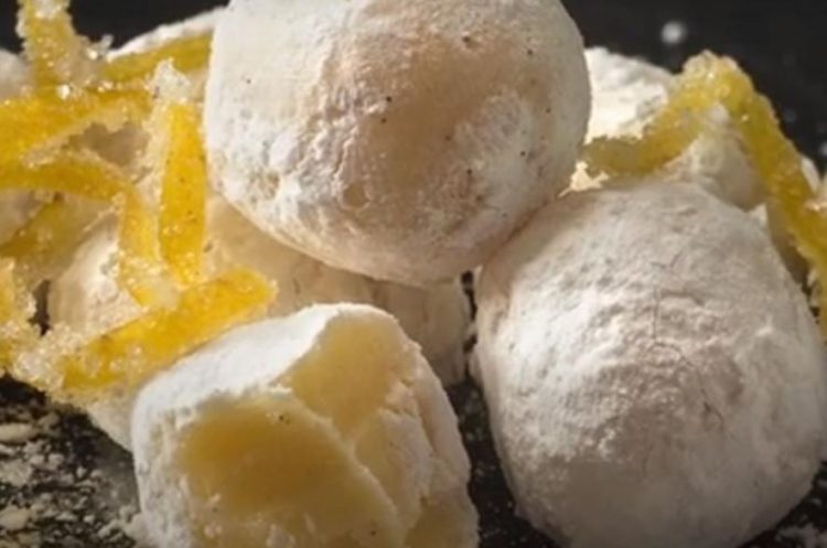 Освежувачки топчиња со лимон и бело чоколадо: Кремасти, слатки – совршени
