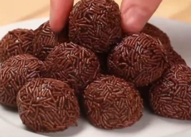 Највкусните чоколадни бомбици од само 4 состојки