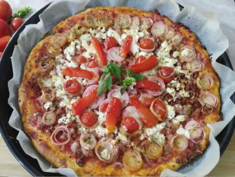 Еве како да направите вкусна пица за 15 минути